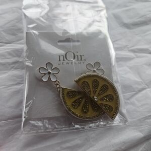 nOir Jewelry Lemon Slice Earrings with Gold Accents